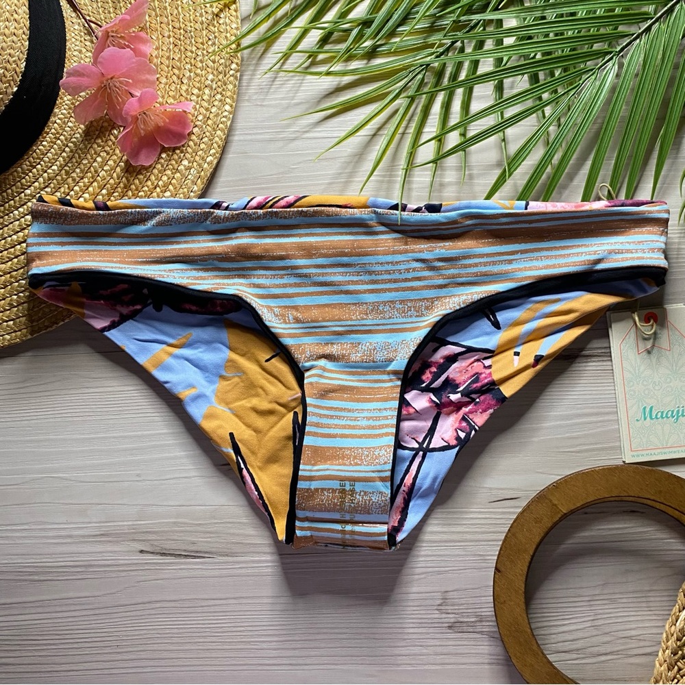๐บ Maaji Bikini Set ๐ - Picture 14 of 16